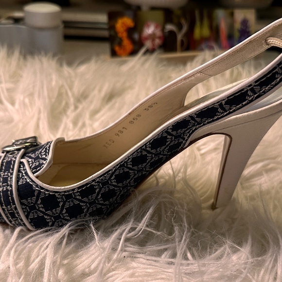 Brand New Aramani Shoes - Picture 8 of 13